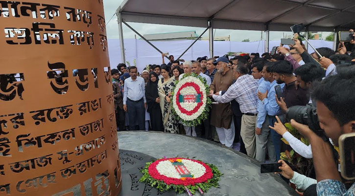 নারায়ণগঞ্জে দেশের প্রথম ‘জুলাই শহীদ স্মৃতিস্তম্ভ’ উদ্বোধন